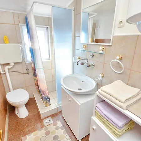 Roksandi - Three Bedroom * Vir