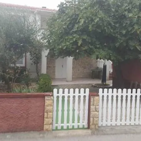 Roksandi - Three Bedroom Apartment Vir