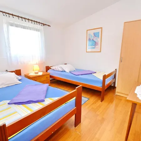 Roksandi - Three Bedroom Vir